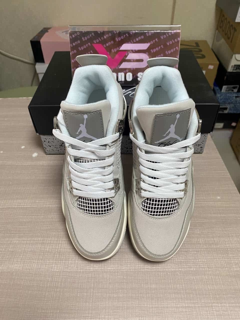 Jordan 4 Retro Frozen Moments AQ9129-001