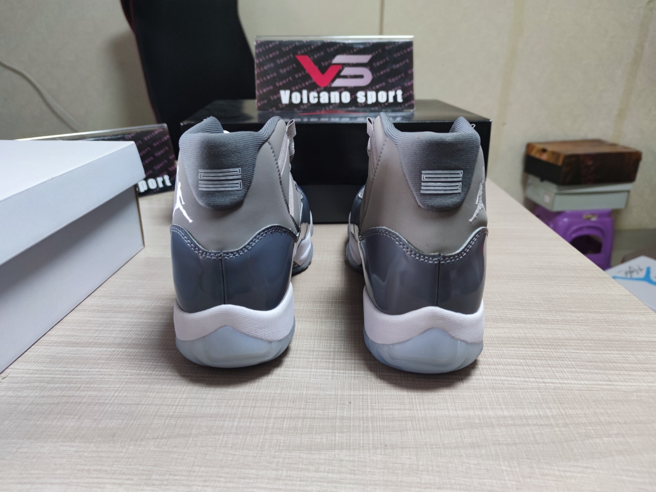 Air Jordan 11 Retro Cool Grey CT8012-005