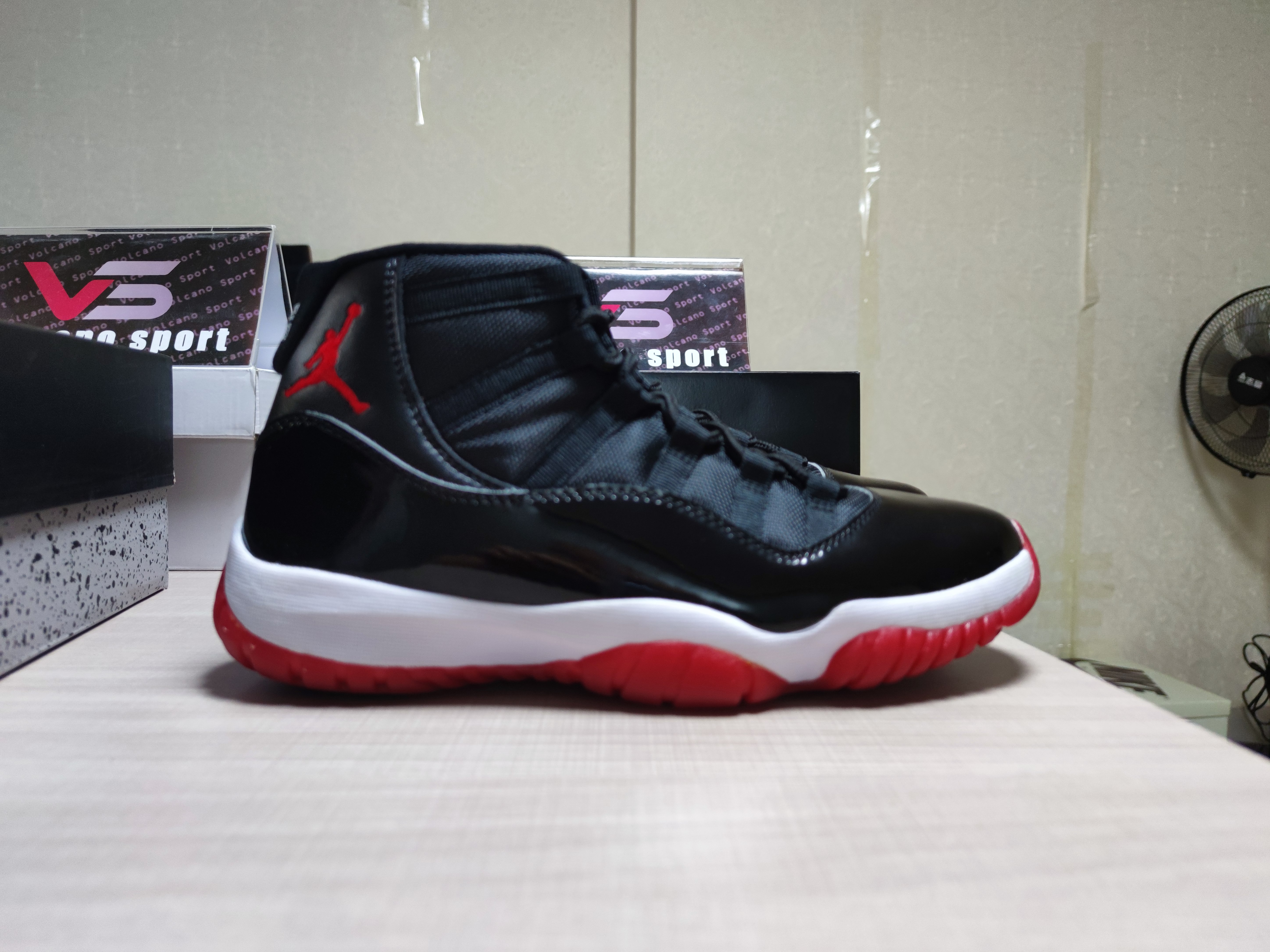 Jordan 11 “Bred” 378037-061
