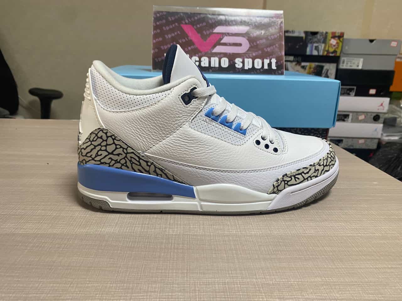 Jordan 3 Retro UNC CT8532-104