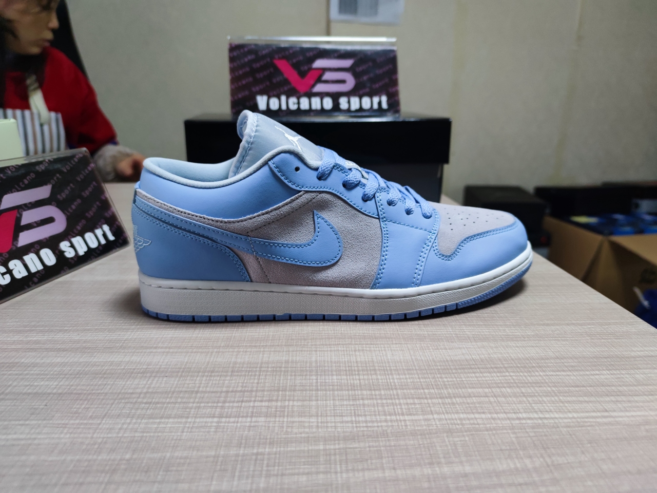 Jordan 1 Low Football Grey Aluminum DC0774 050