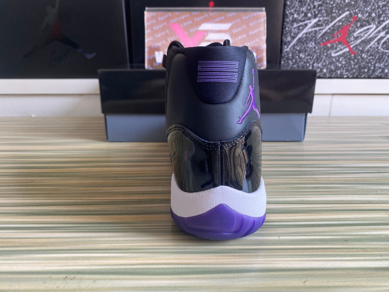 Jordan 11 Retro CT8812-999