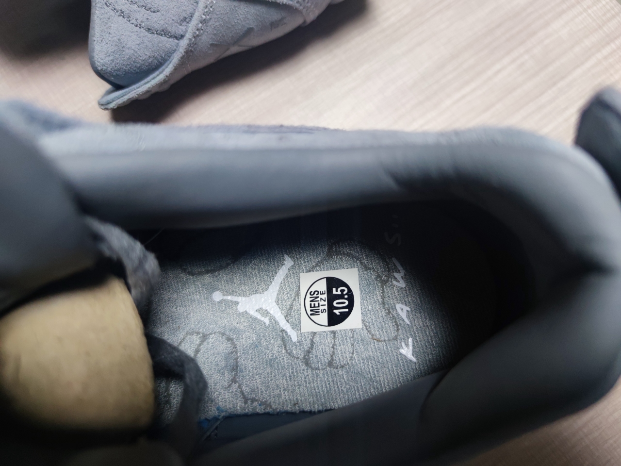 Jordan 4 Retro Kaws 930155 003