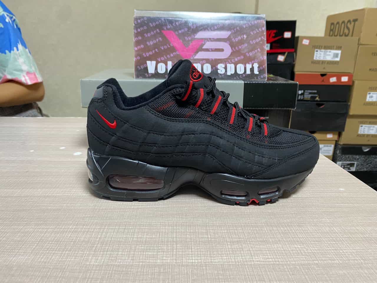 Nike air max 95 black red 104220-006