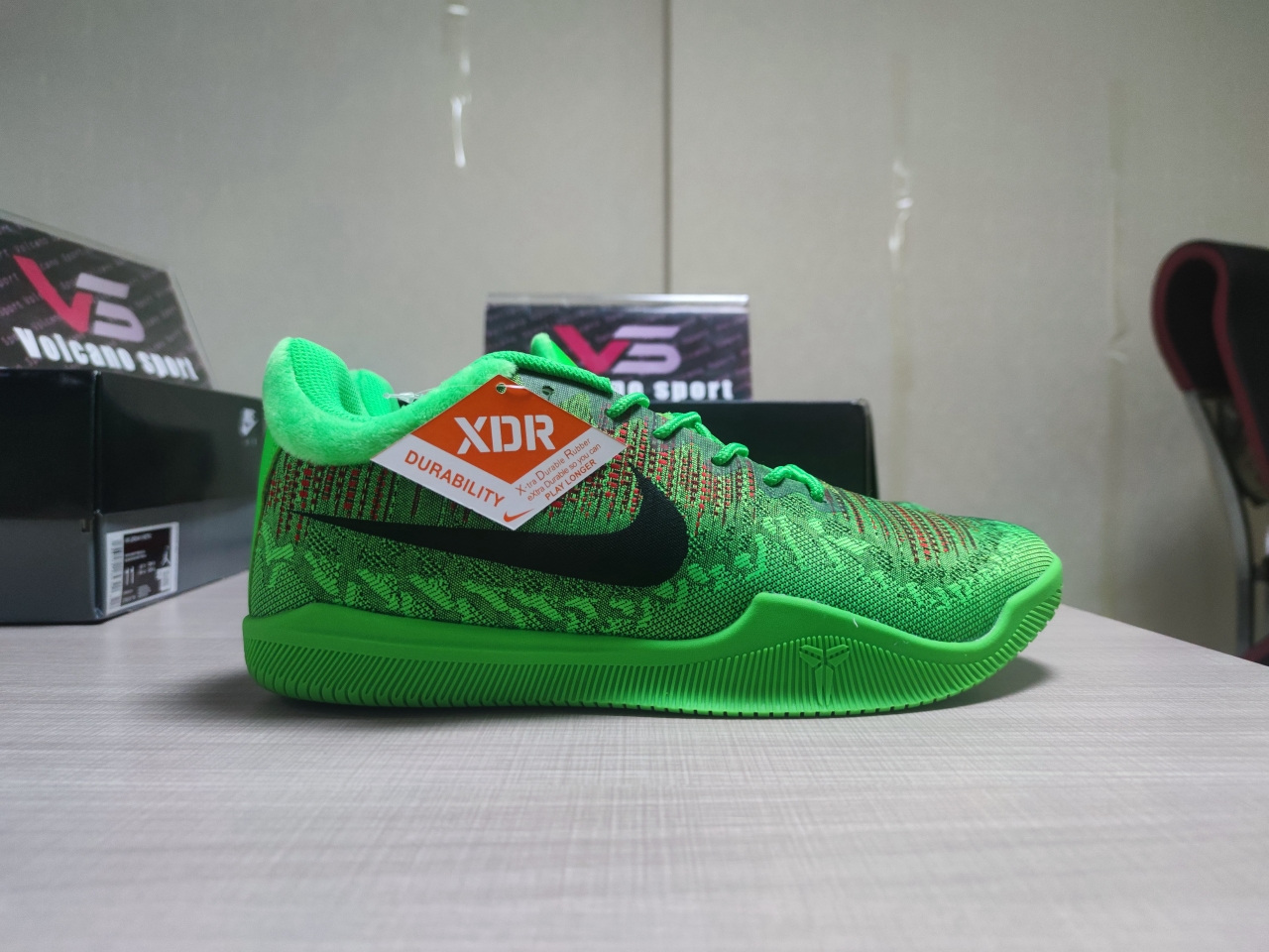 KOBE Mamba Rage Low PE 908974 300