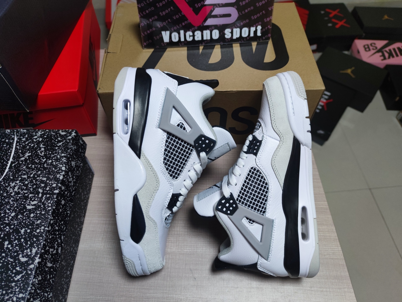 Jordan 4 “Military Black”DH6927-111