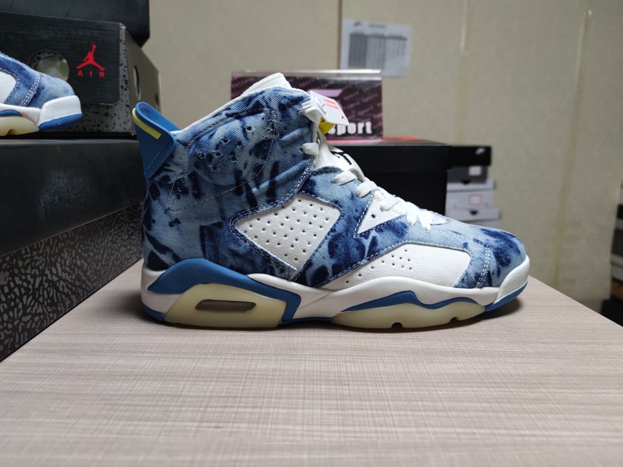 Jordan 6 Retro Washed Denim DM9045-100