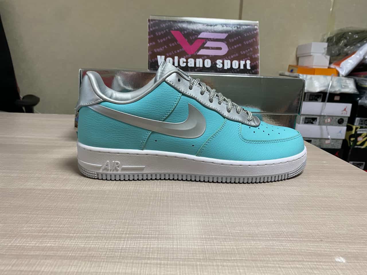 Blue Tiffany & Co.Air Force 1 DZ1382-003