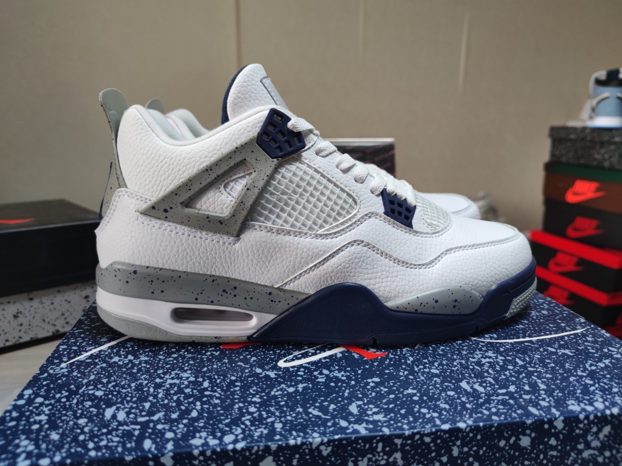 Jordan 4 “Midnight Navy” DH6927-140