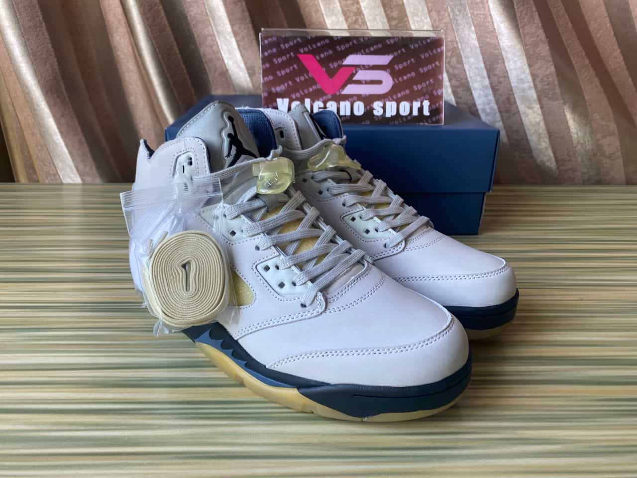Jordan 5 Retro A Ma Maniére Dawn FZ5758-004