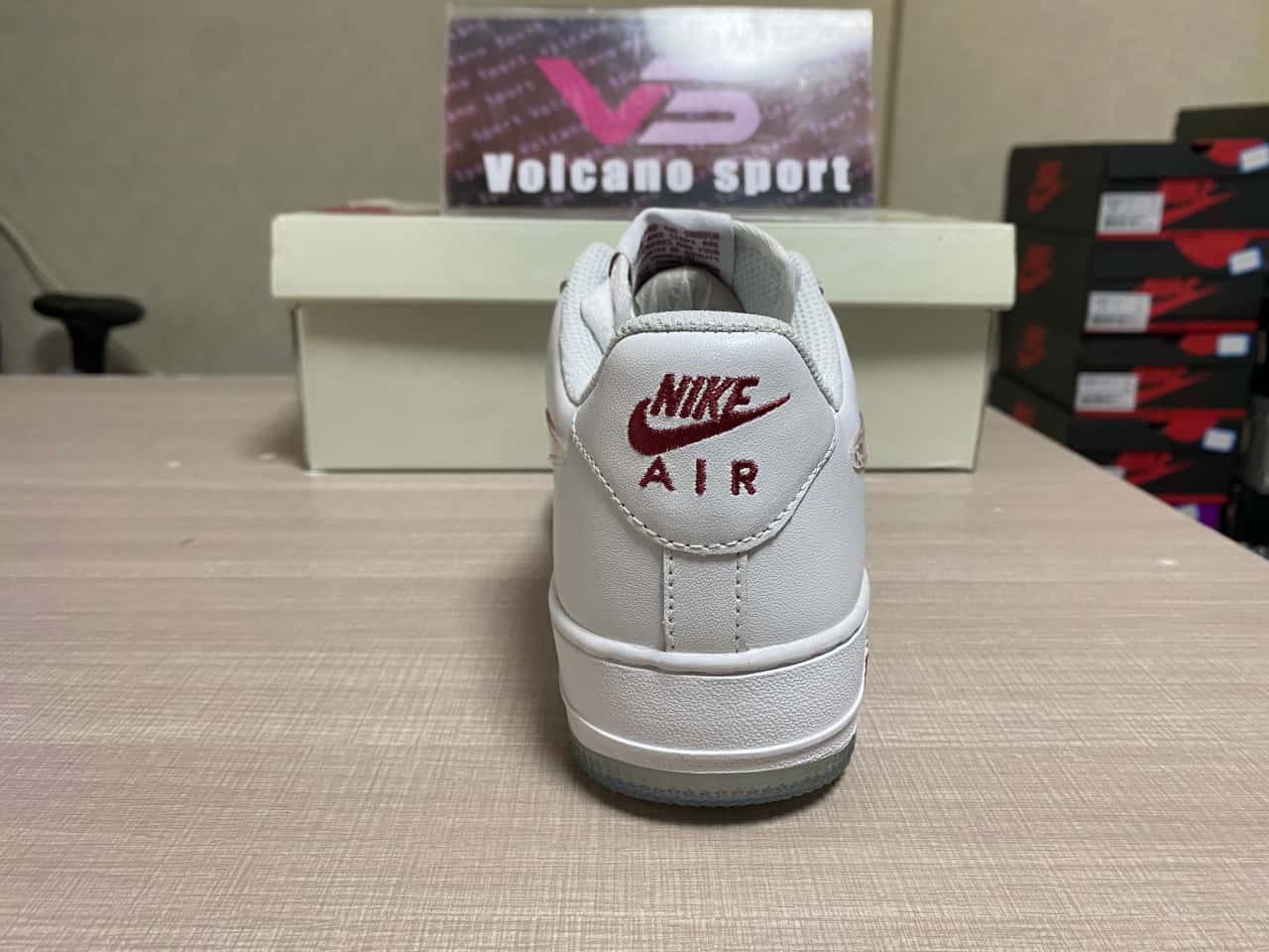 Air Force 1 07 Low White Red Metallic Gold CO3363-363