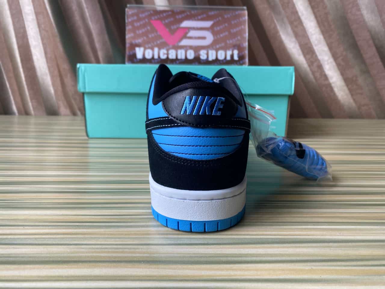 Nike SB Dunk Low Black University Blue 304292-048