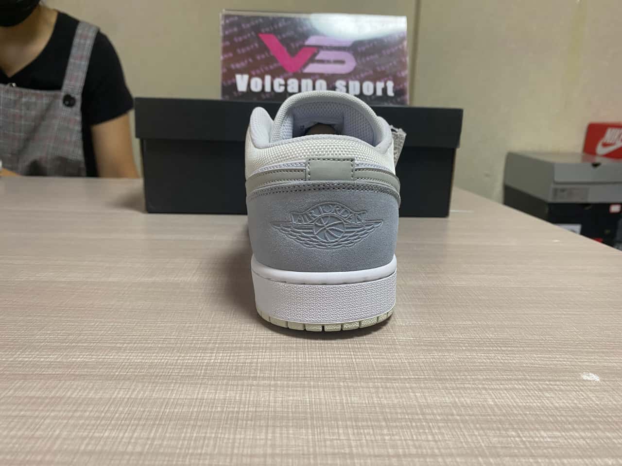 Jordan 1 Low Paris CV3043-100