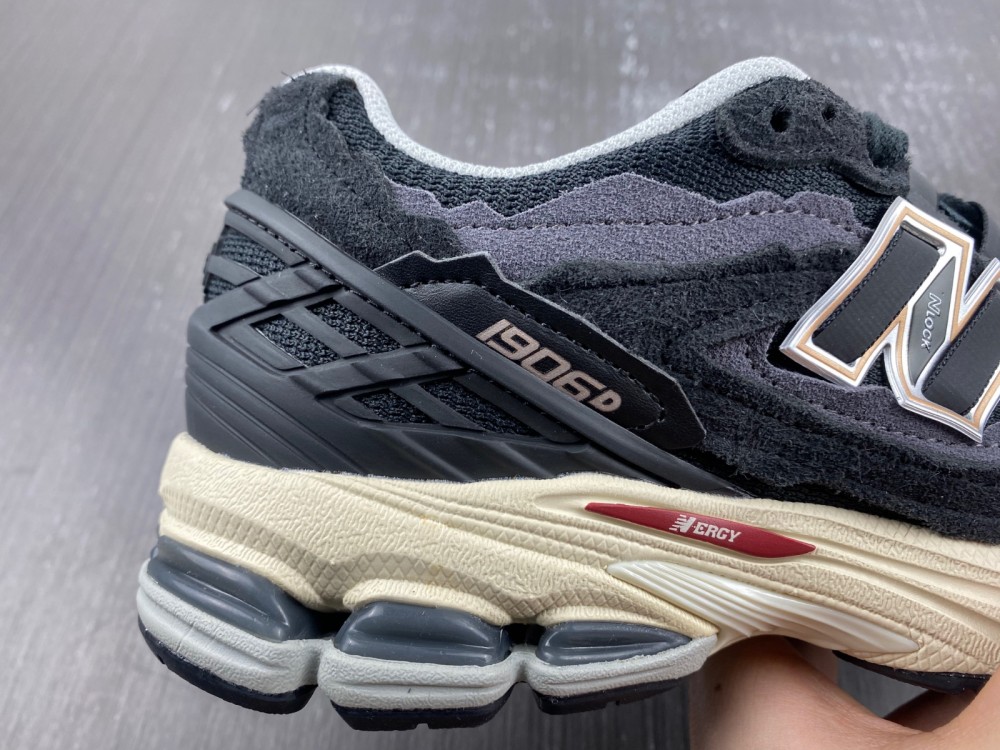 New Balance 1906 Black M1906DD