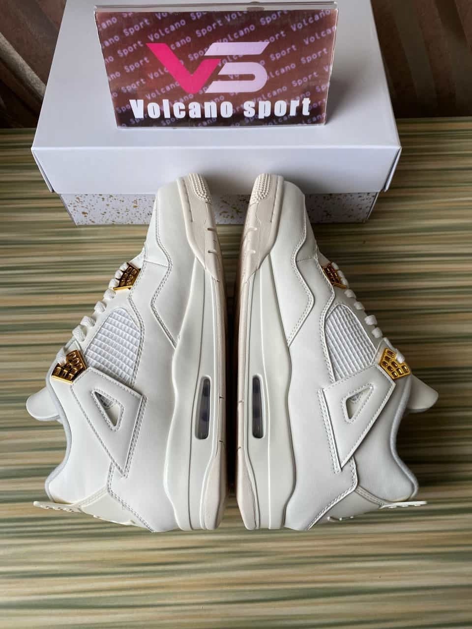 Jordan 4 WMNS Sail Metallic Gold Black AQ9129-170