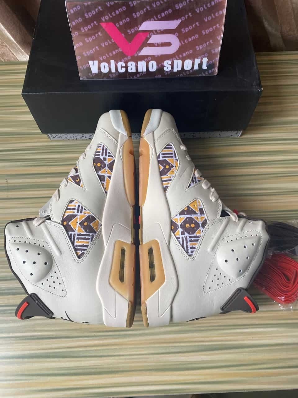 Jordan 6 Retro Quai 54 Sail Brown CZ4152-100