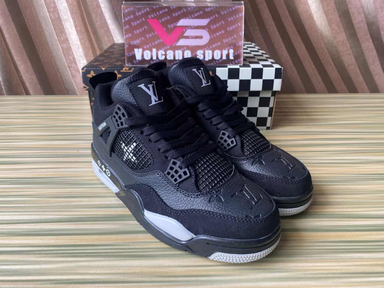 Jordan 4 X LV