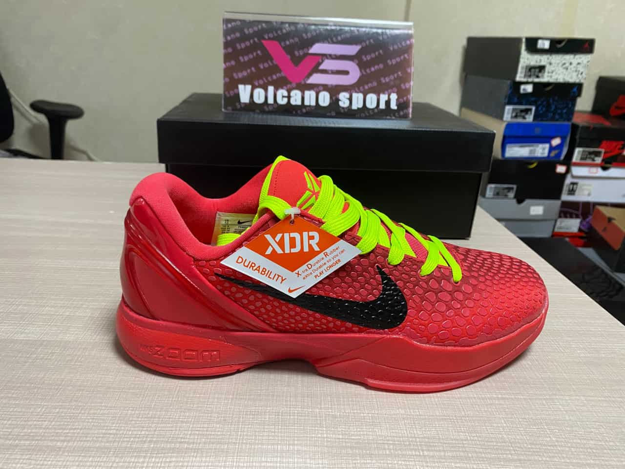 Kobe 6 Protro Reverse Grinch FV4921-600