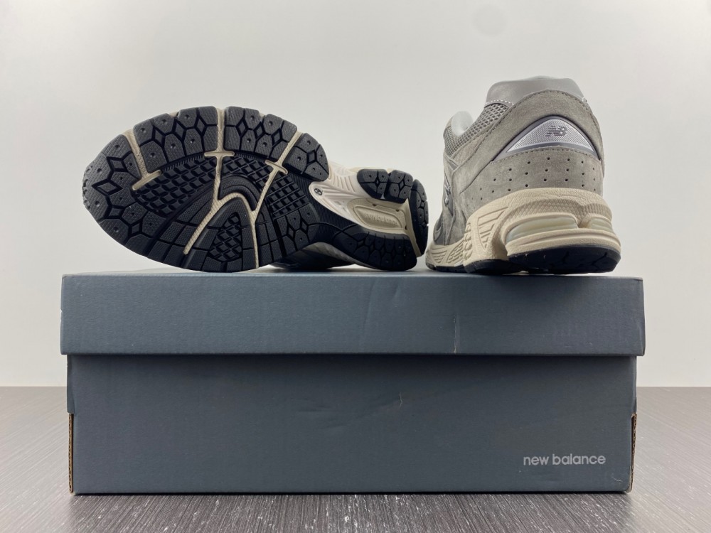 New Balance 2002R Marblehead Light Aluminum