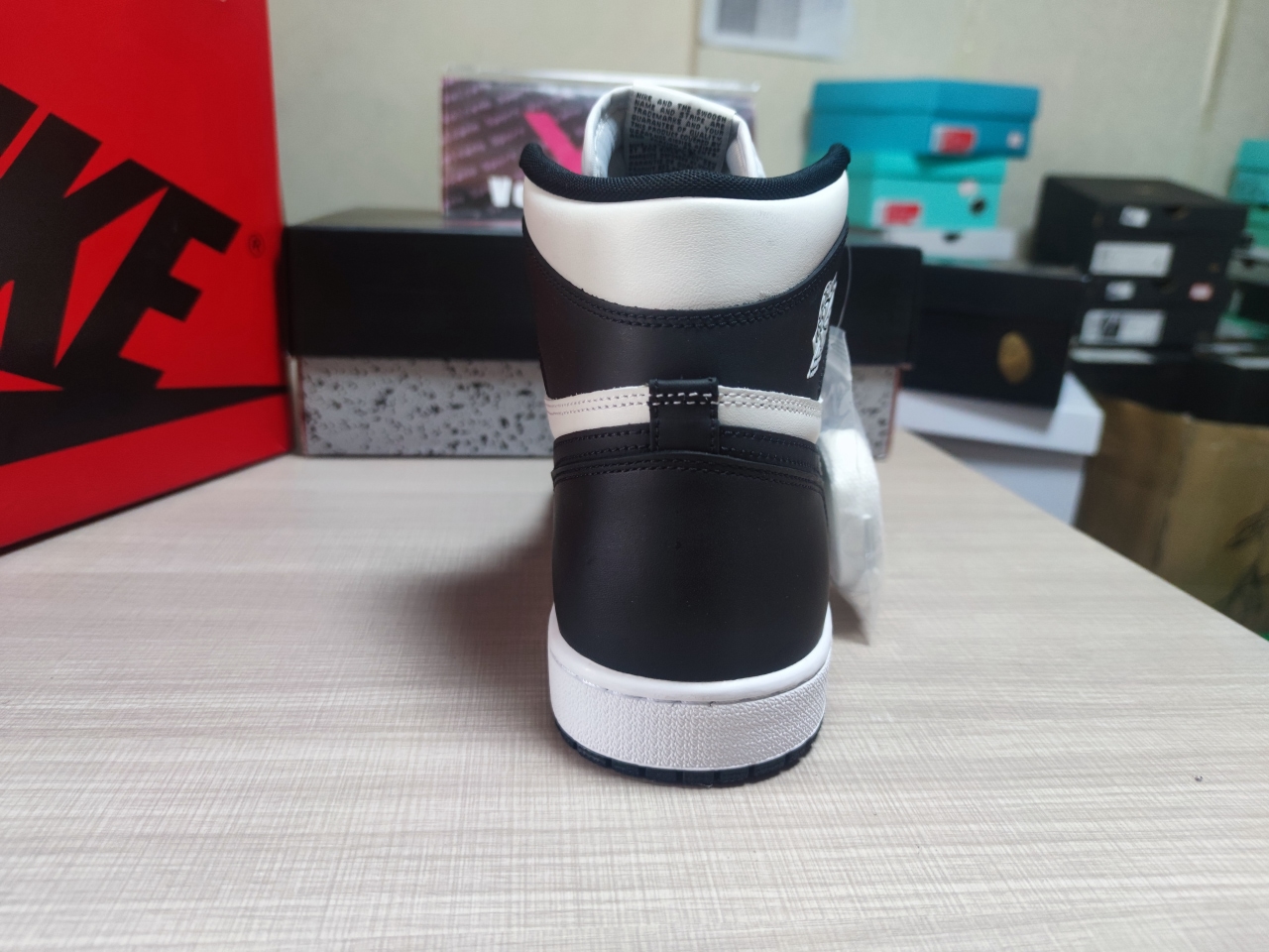 Jordan 1 Retro High 85 Black White BQ4422-001