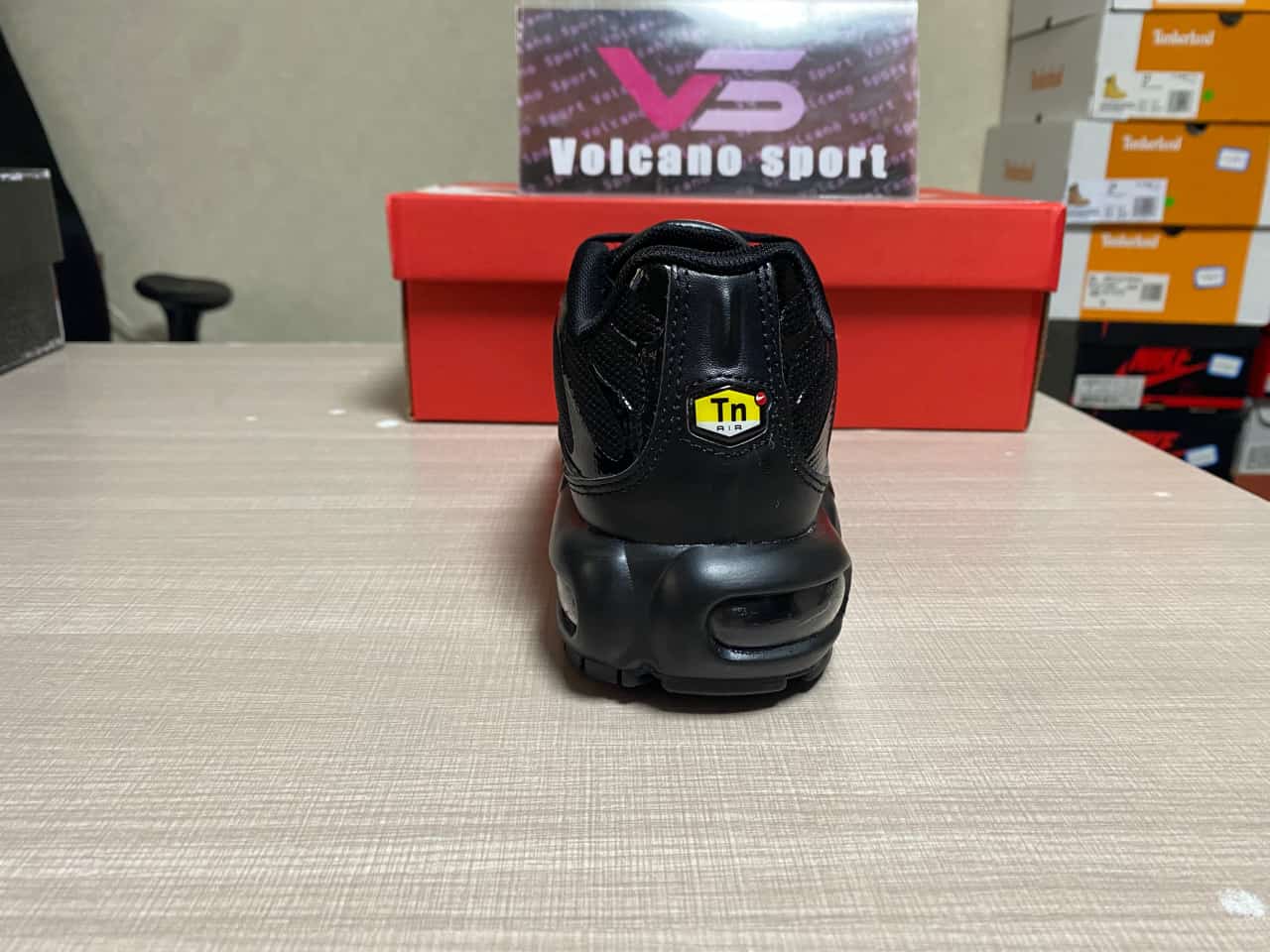 Nike Air Max Plus Triple Black 604133-050
