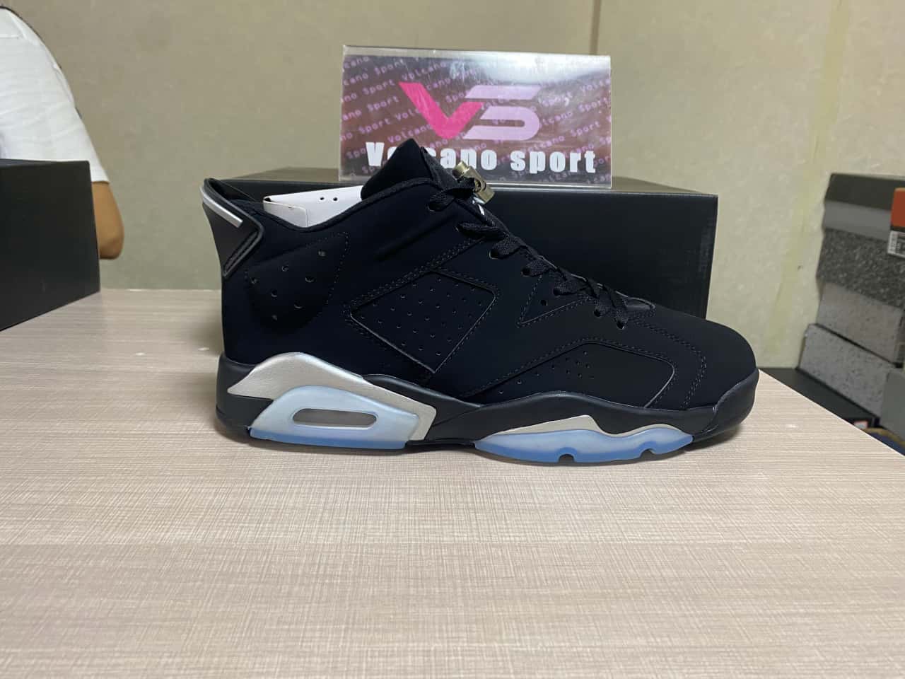 Jordan 6 Retro Low Chrome 304401-003