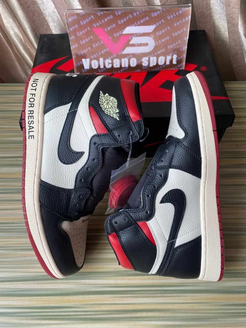 Jordan 1 Retro High Not for Resale Varsity Red 861428-106