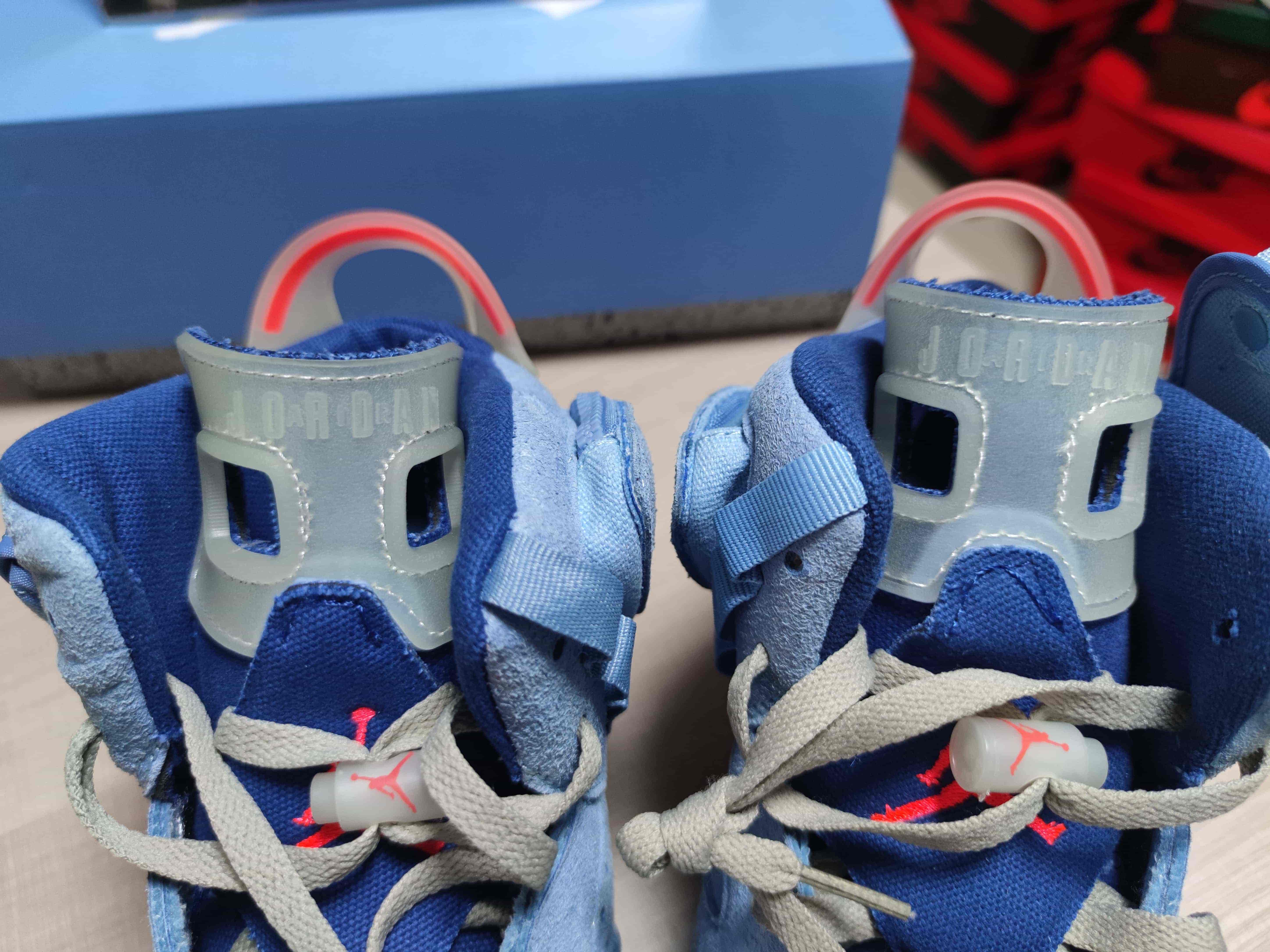 Travis Scott x Jordan 6 DH0690-400