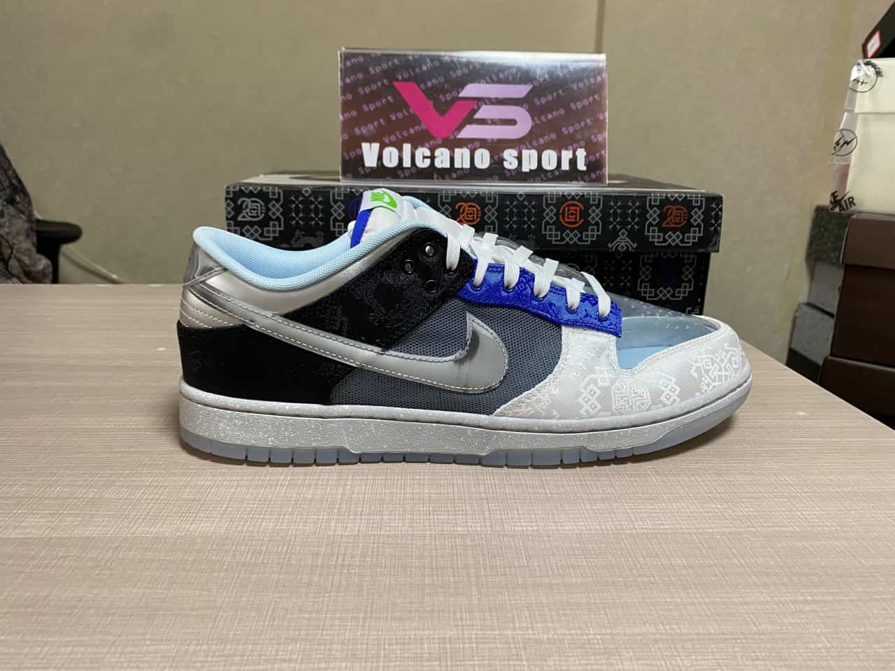 Dunk Low SP What The CLOT FN0316-999