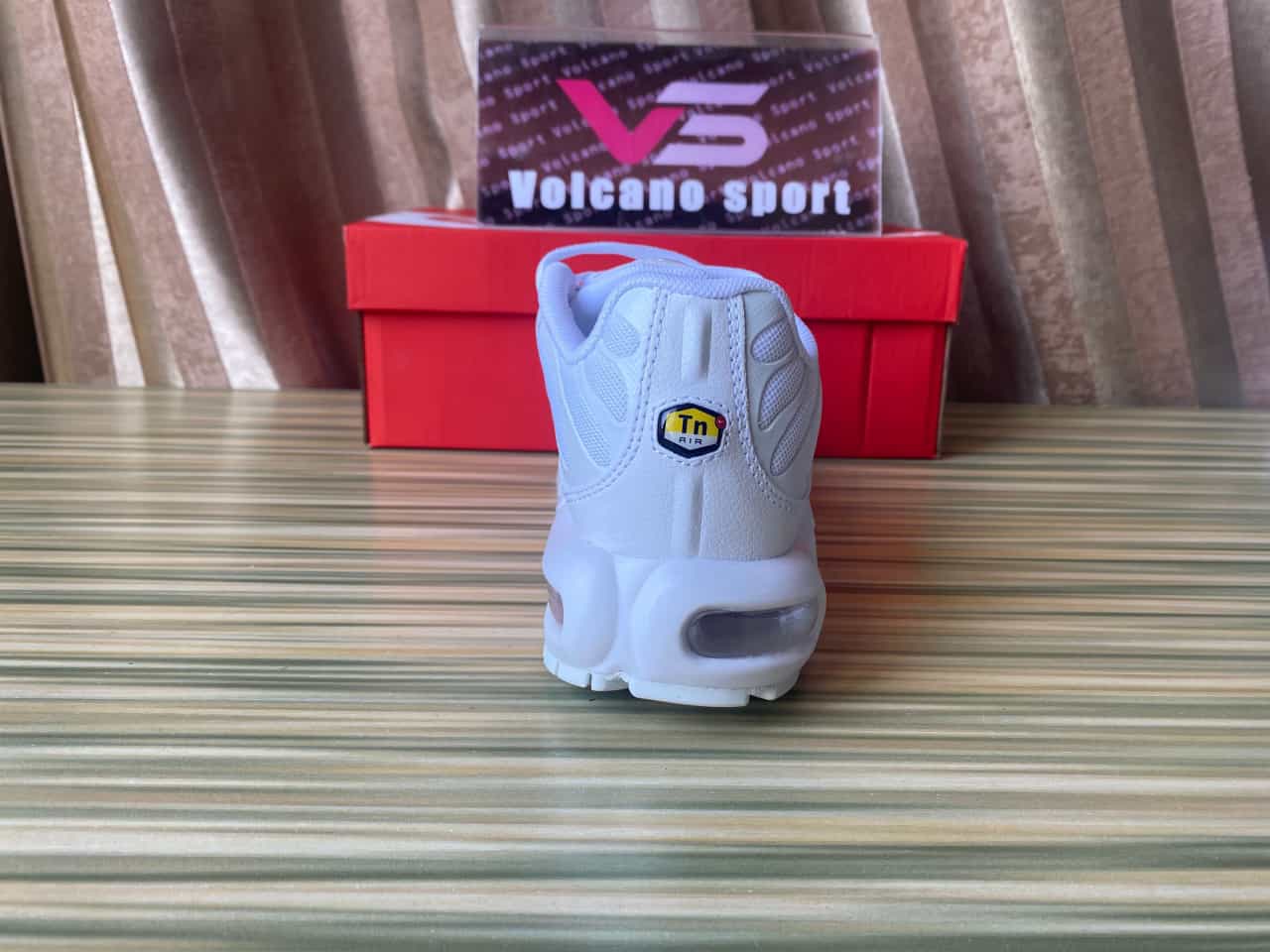 Air Max Plus White Pure Platinum DM2362-100