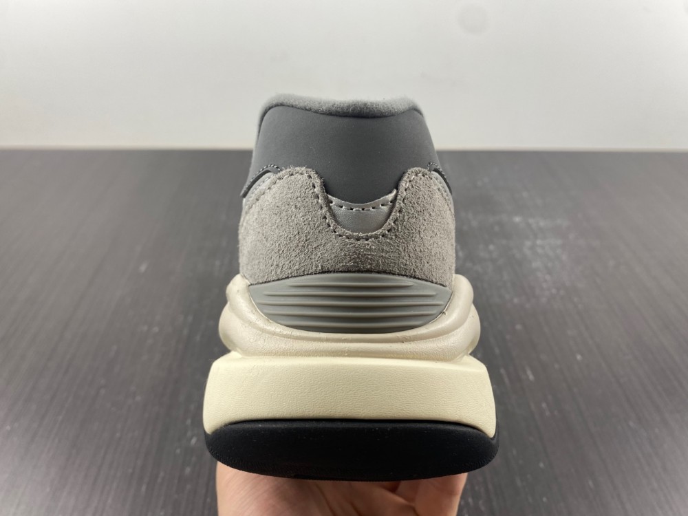 New_Balance NB M5740 Runner Sneaker Men/Running shoes M5740RG White Gray