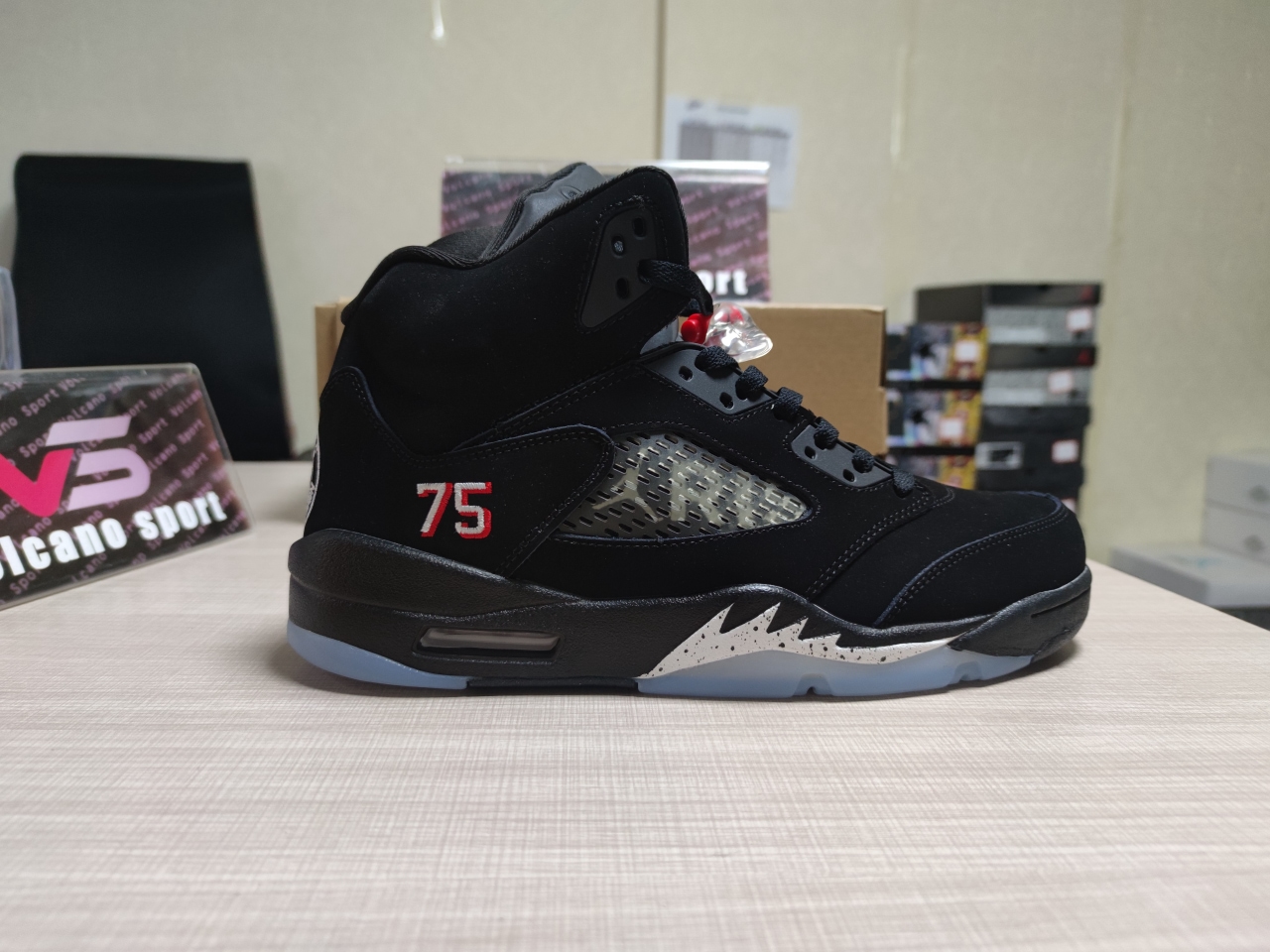 Jordan 5 Retro Paris Saint-Germain AV9175 001