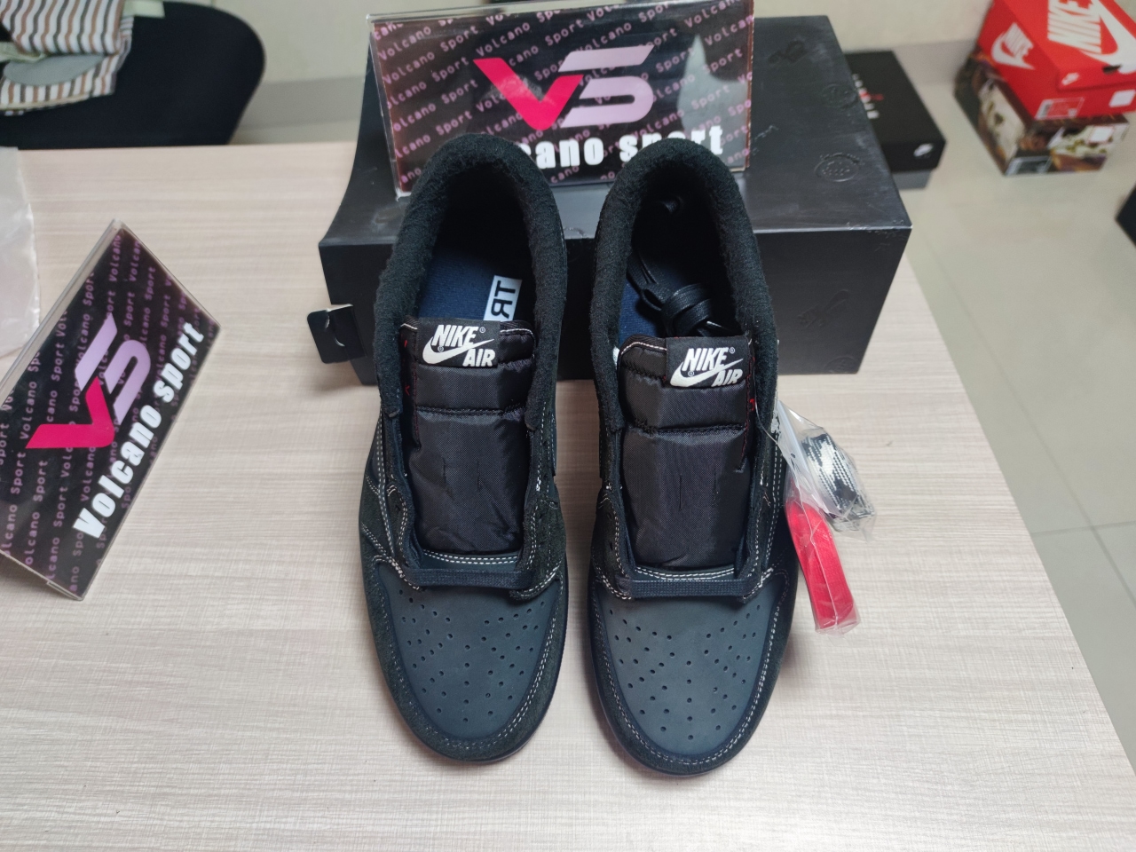 Travis Scott x Jordan 1 Low OG “Black Phantom” DM7866-001