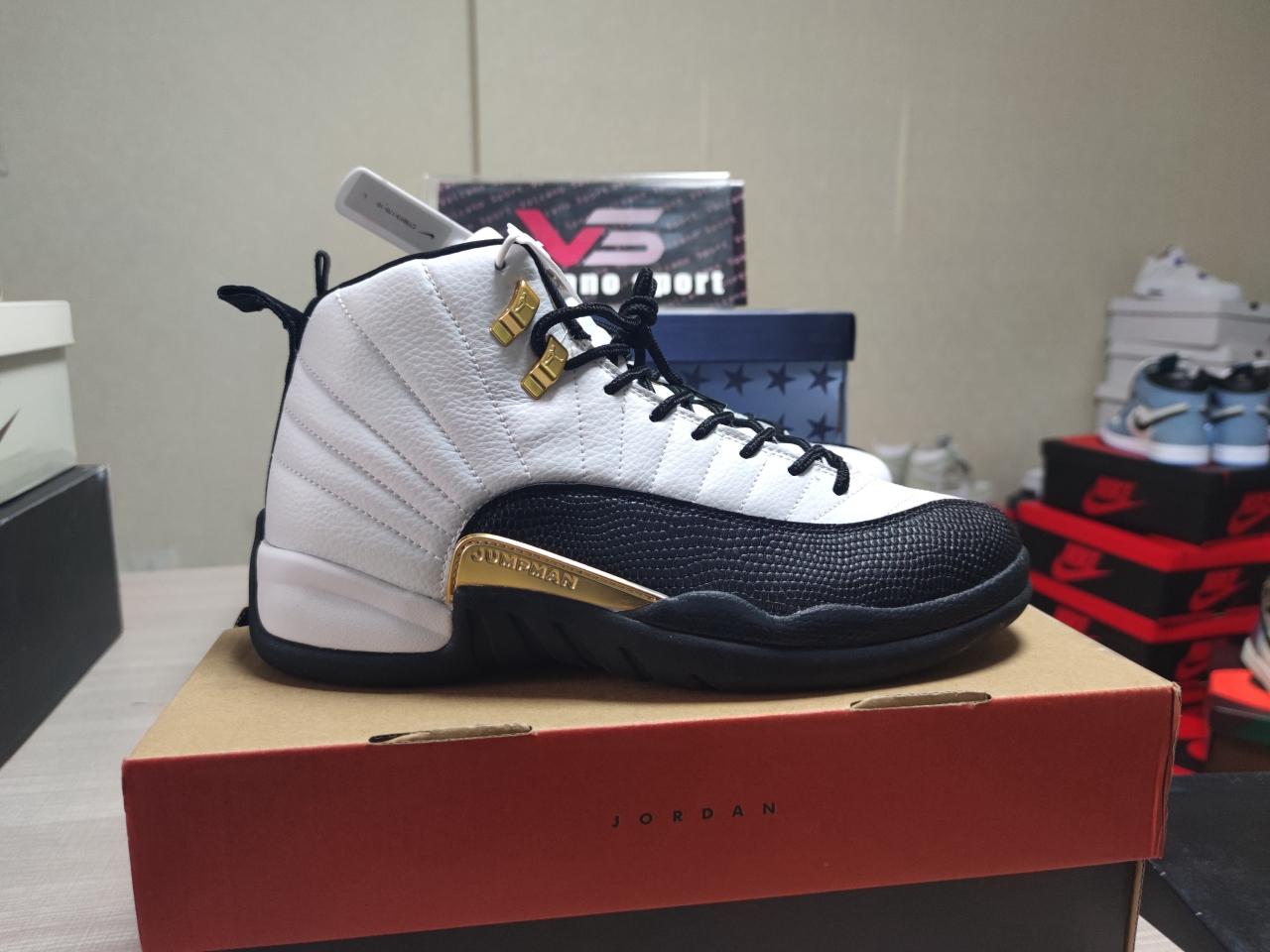 Jordan 12 Retro Royalty Taxi CT8013-170