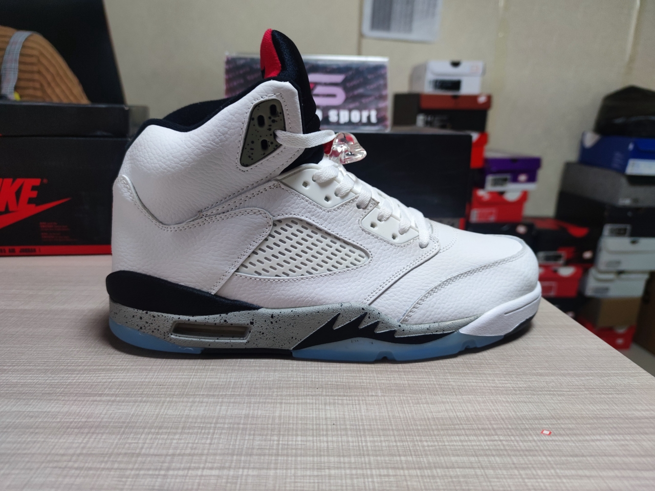 Jordan 5 Retro White Cement 136027 104
