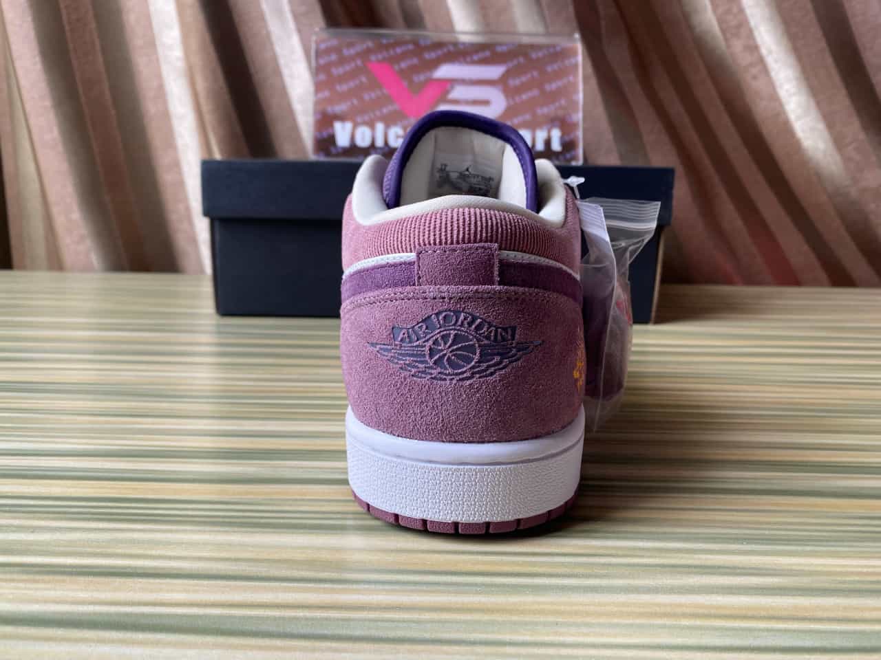 Jordan 1 Low Unity DR8057-500