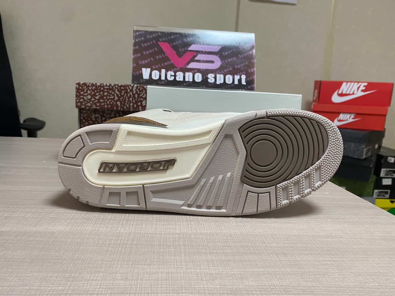 Jordan 3 Retro Palomino CT8532-102