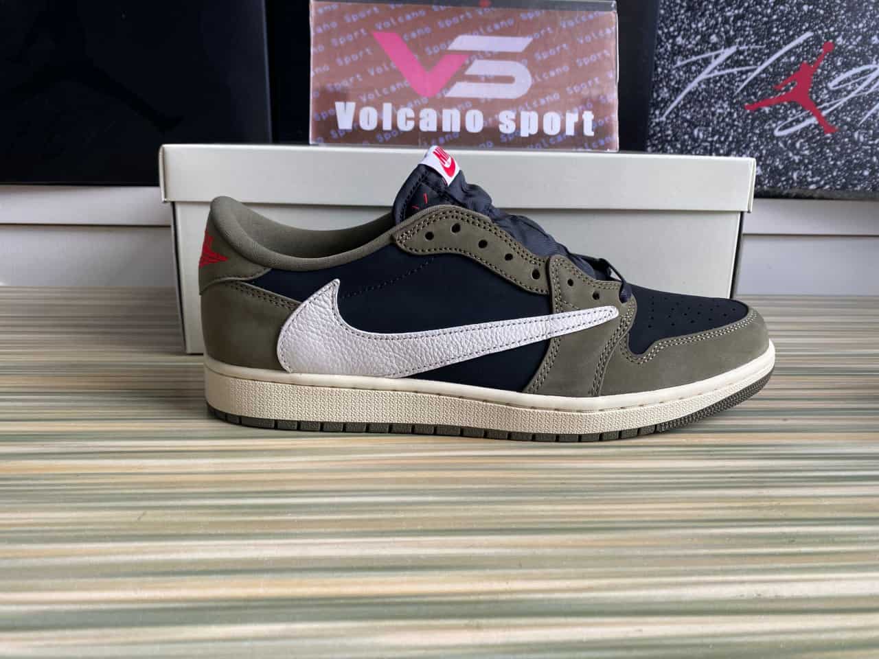 Travis Scott x Air Jordan 1 Low OG “Black Olive”DM7866-002
