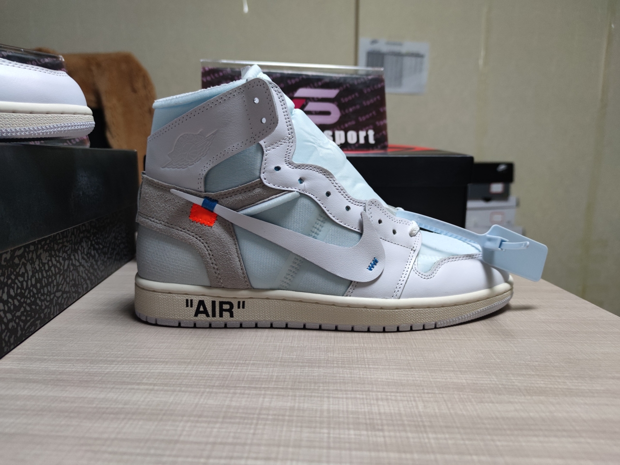 Jordan 1 Retro High x Off-White White AQ0818-100