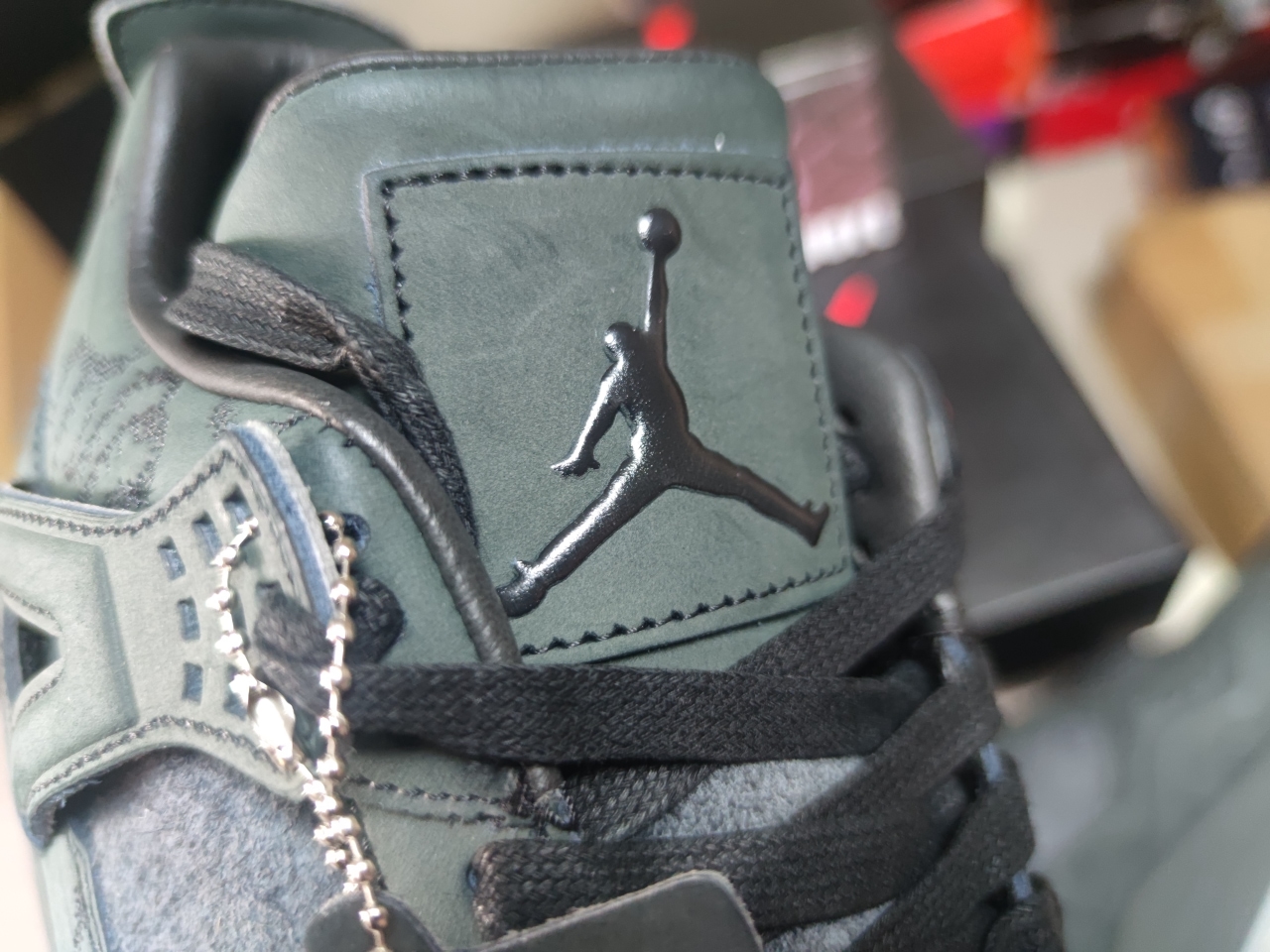 Jordan 4 Retro Kaws Black 930155-001