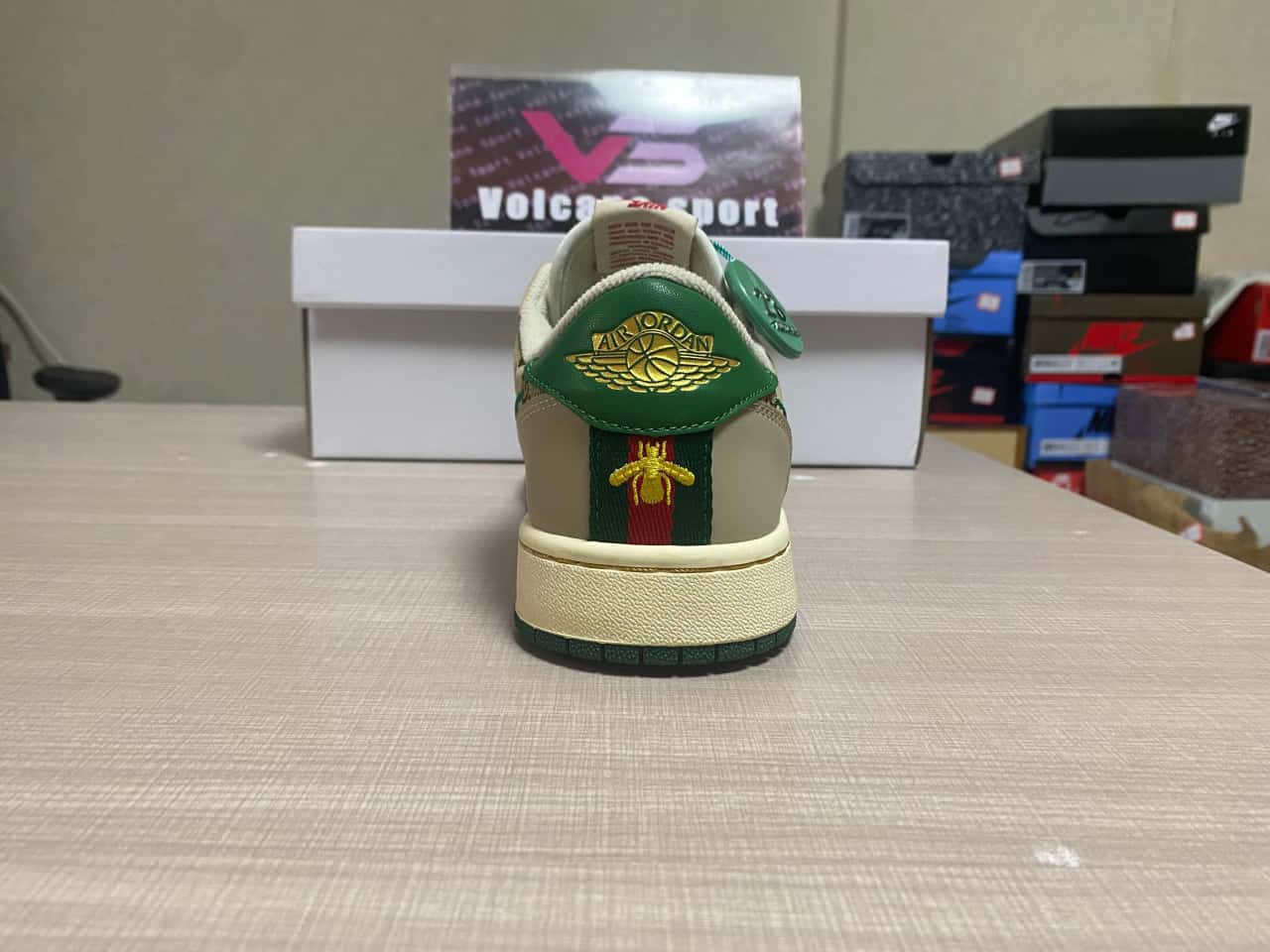 Jordan 1 Low Slip Shadow AV3918-318