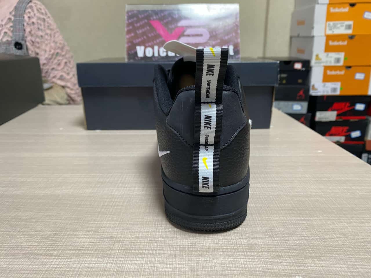 Air Force 1 Low Utility Black White AJ7747-001