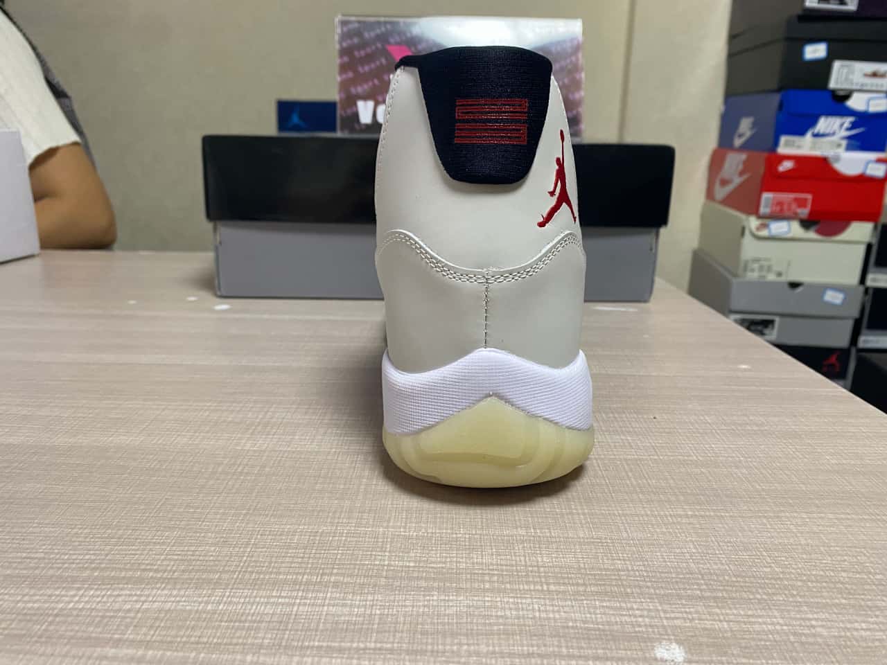 Jordan 11 Retro Platinum Tint 378037-016