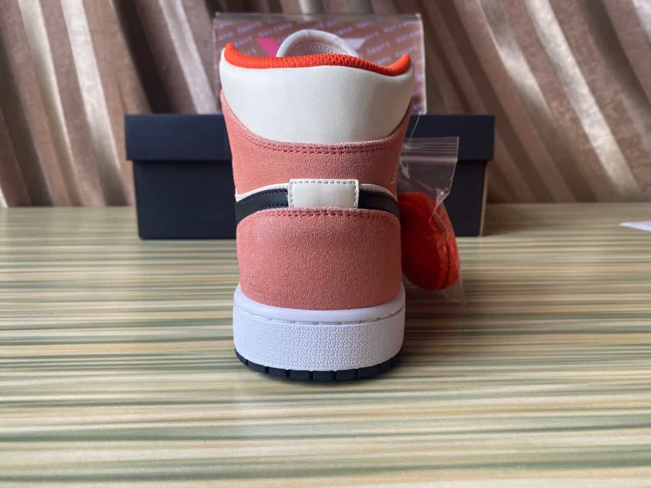 Jordan 1 Mid SE Orange Suede DV1336-800