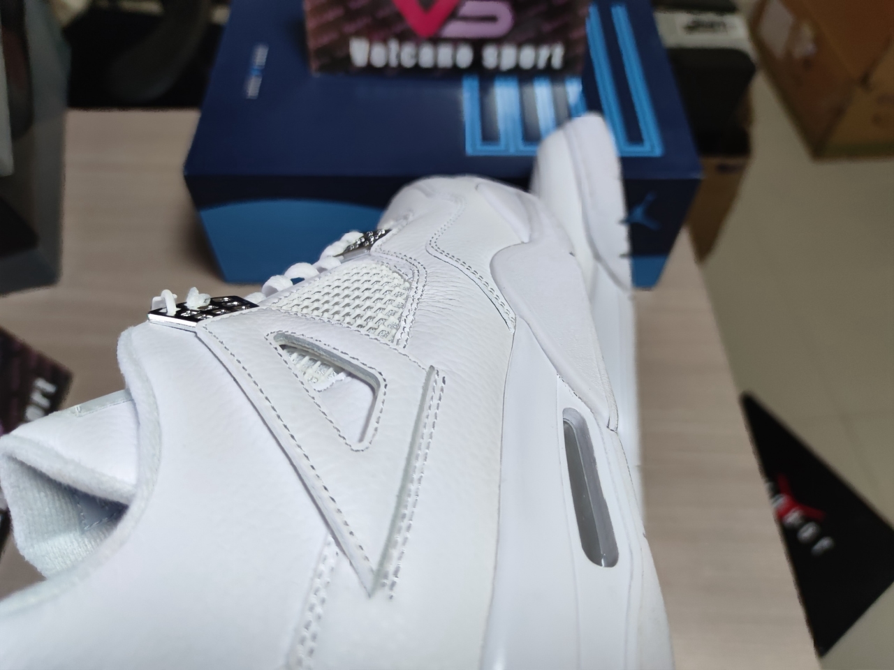 Jordan 4 “Pure Money ”308497-100