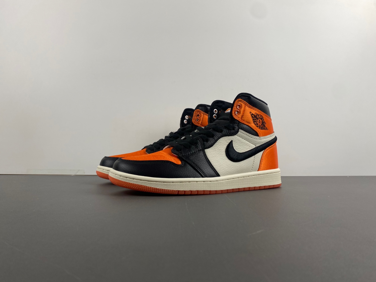 Jordan 1 Retro High OG Satin Shattered Backboard (Women's)