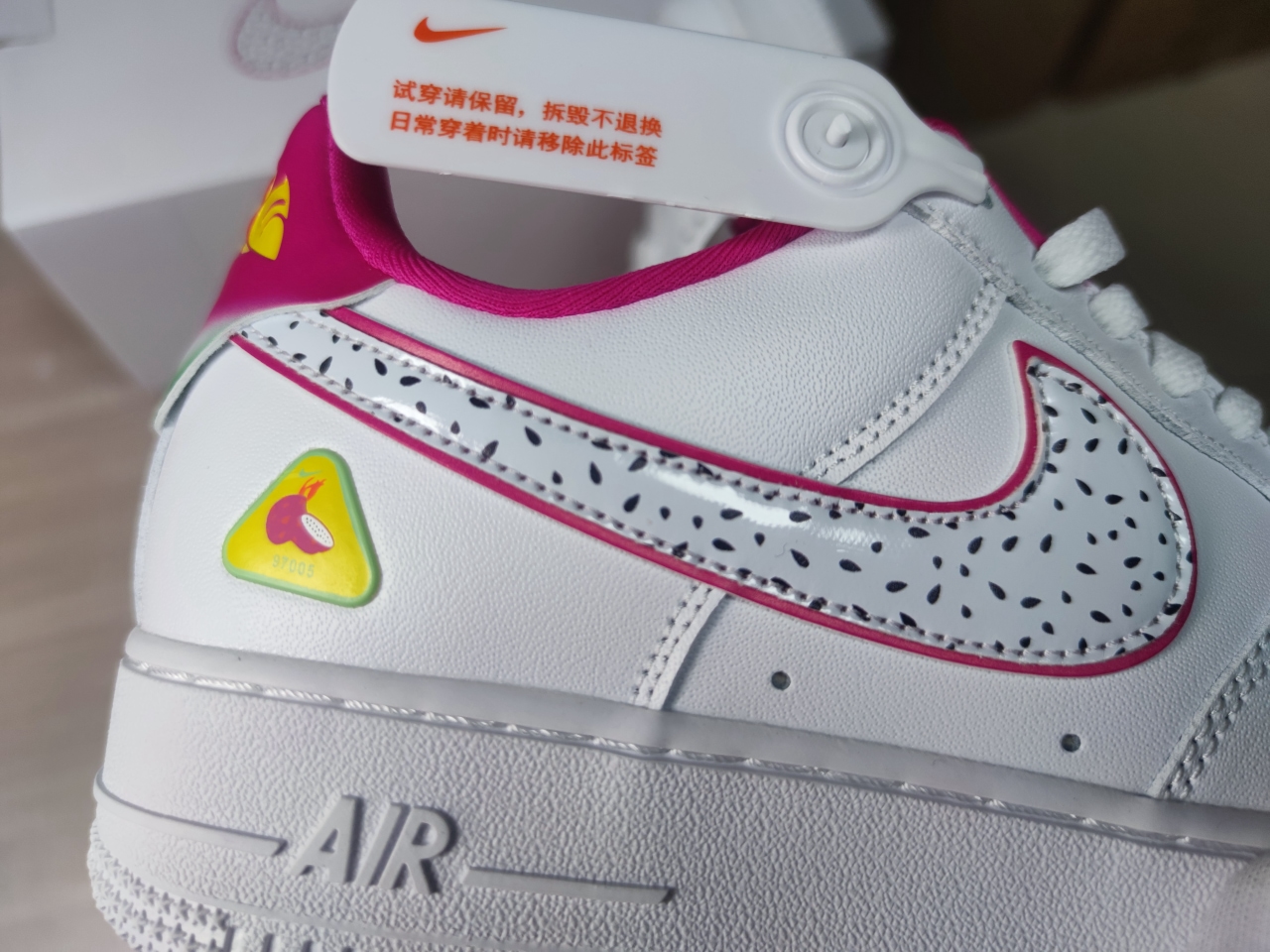 Air Force 1 Low '07 LX Dragon Fruit DV3809-100