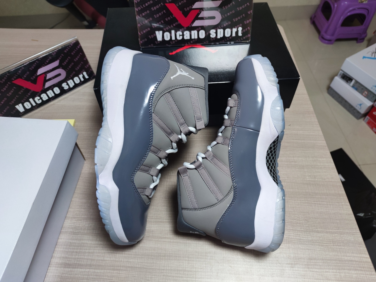 Air Jordan 11 Retro Cool Grey CT8012-005