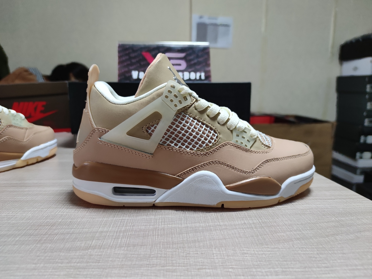 Jordan 4 Retro Shimmer DJ0675 200