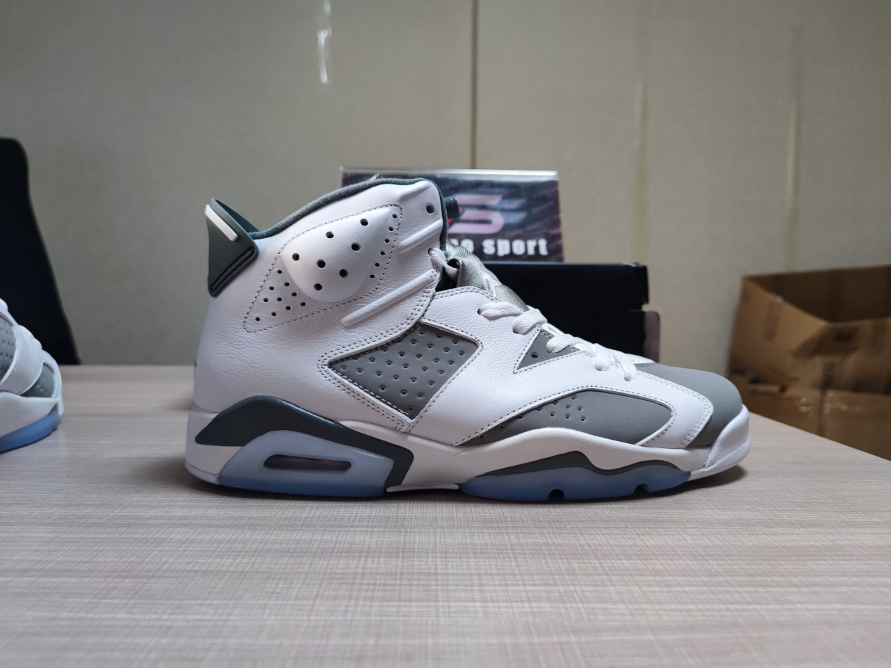 Jordan 6 Retro Cool Grey CT8529 100